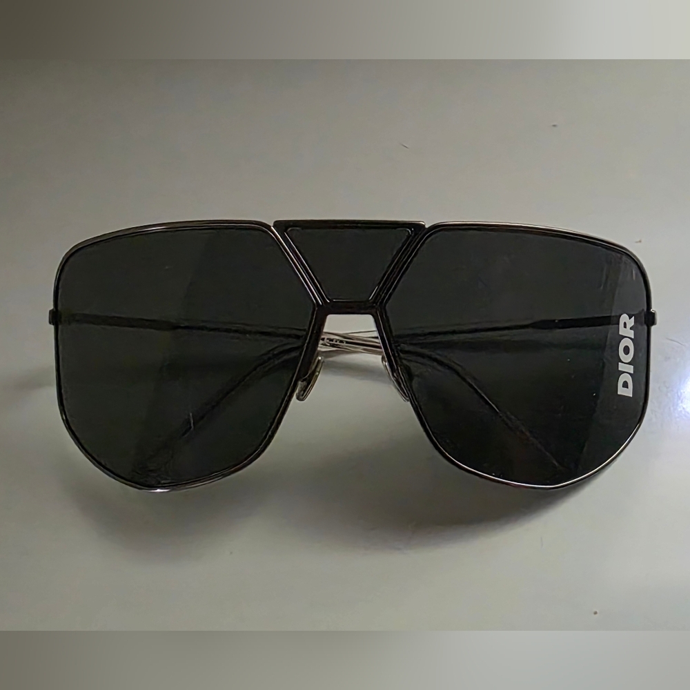 Dior Sunglasses - Picture 2 of 7